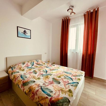 Soho Apartment - City View With Rooftop Garden Bucharest Exterior photo
