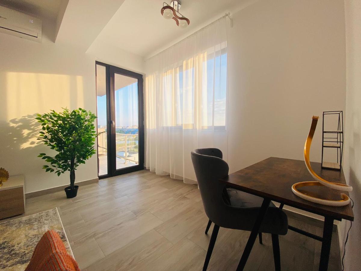 Soho Apartment - City View With Rooftop Garden Bucharest Exterior photo