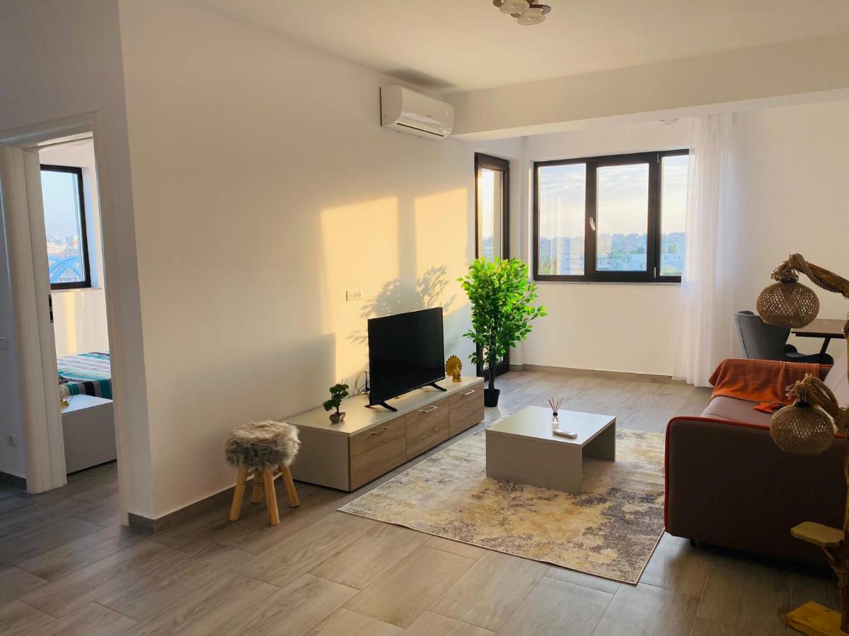 Soho Apartment - City View With Rooftop Garden Bucharest Exterior photo